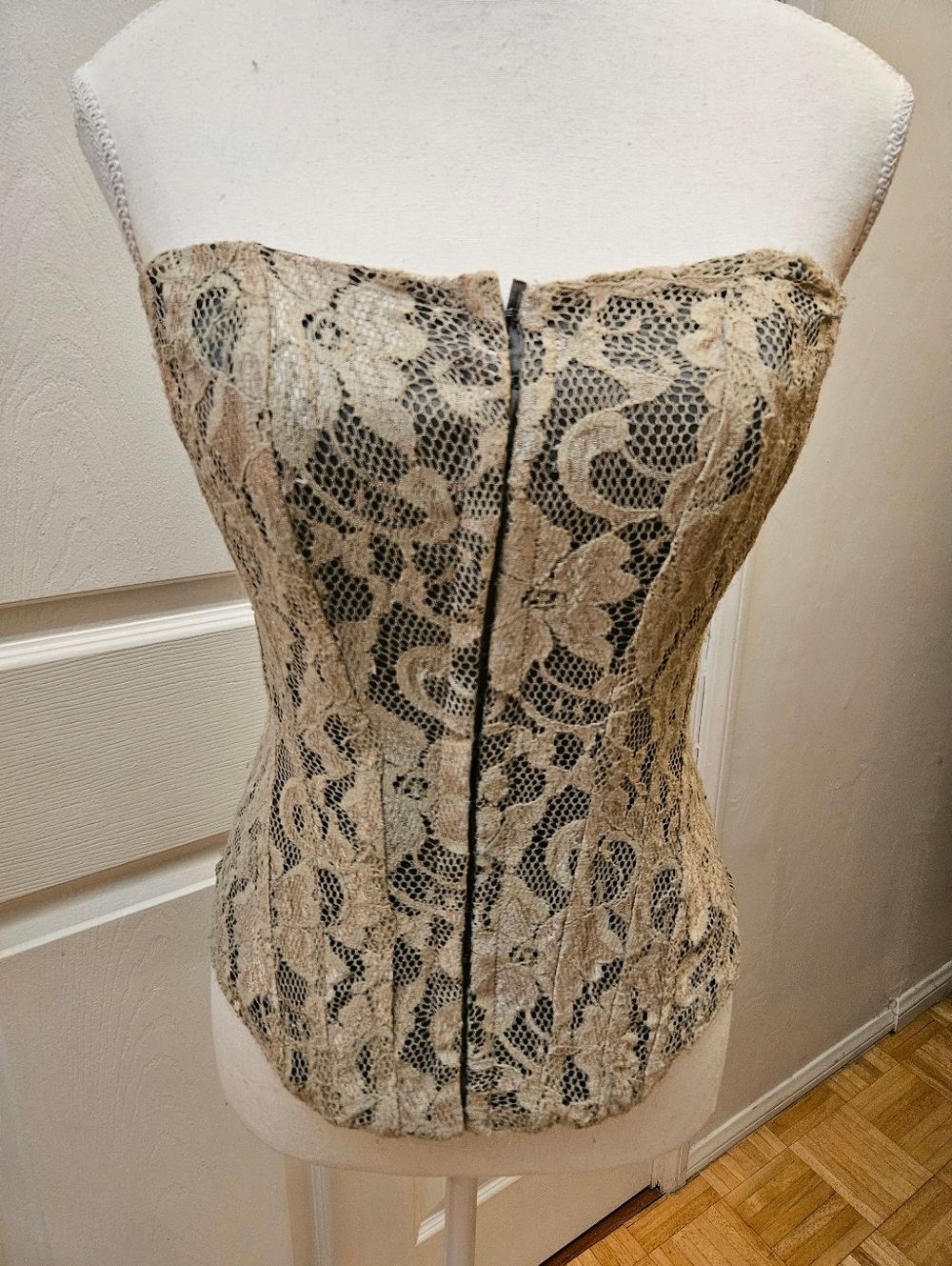 Vintage Y2K Fairy Cream Beige Lace Lace-up Strapless Corset Top M